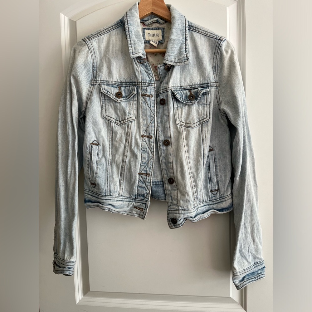 Forever 21 Light Blue Crop Jean Jacket Sz S
